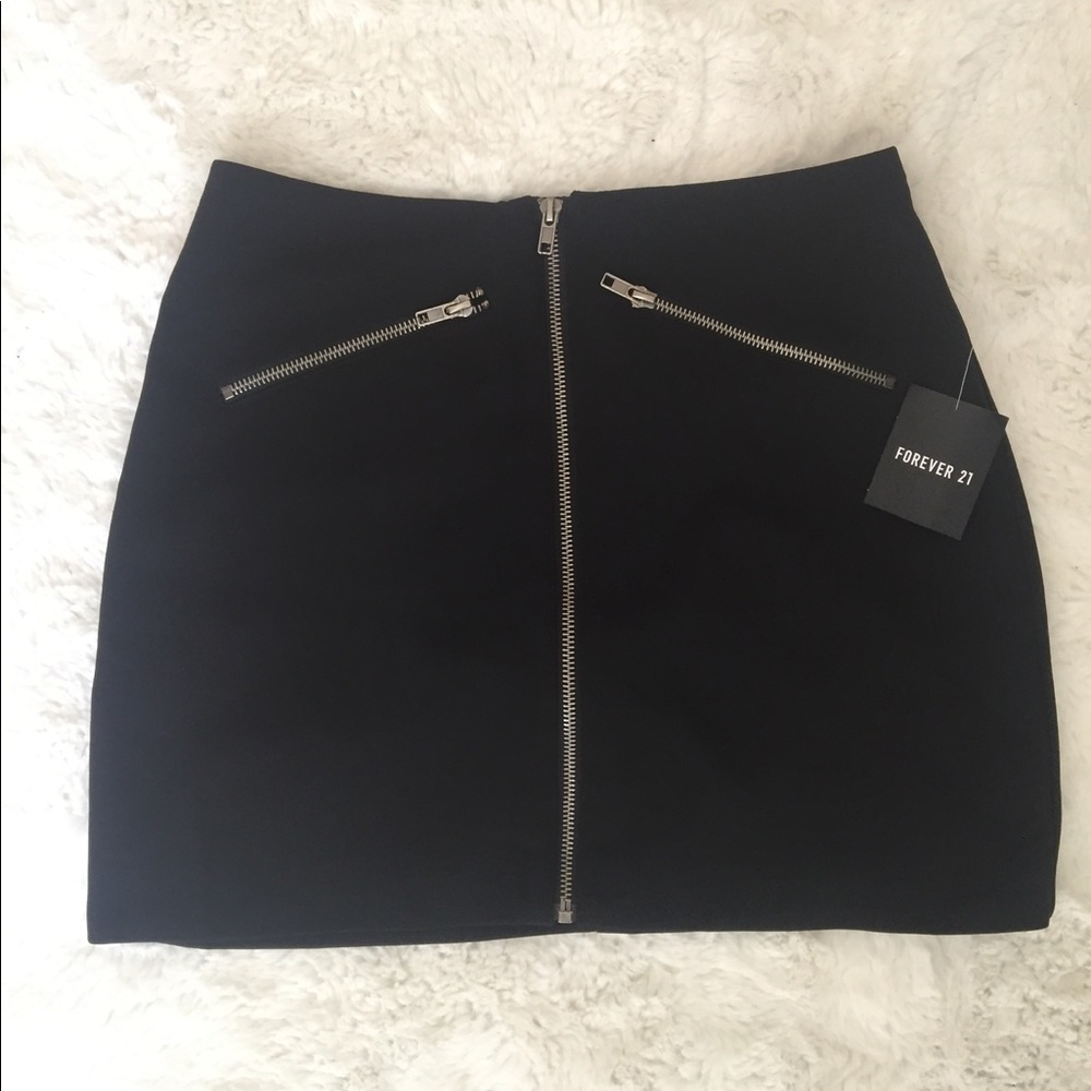 Black forever 21 skirt NEW!